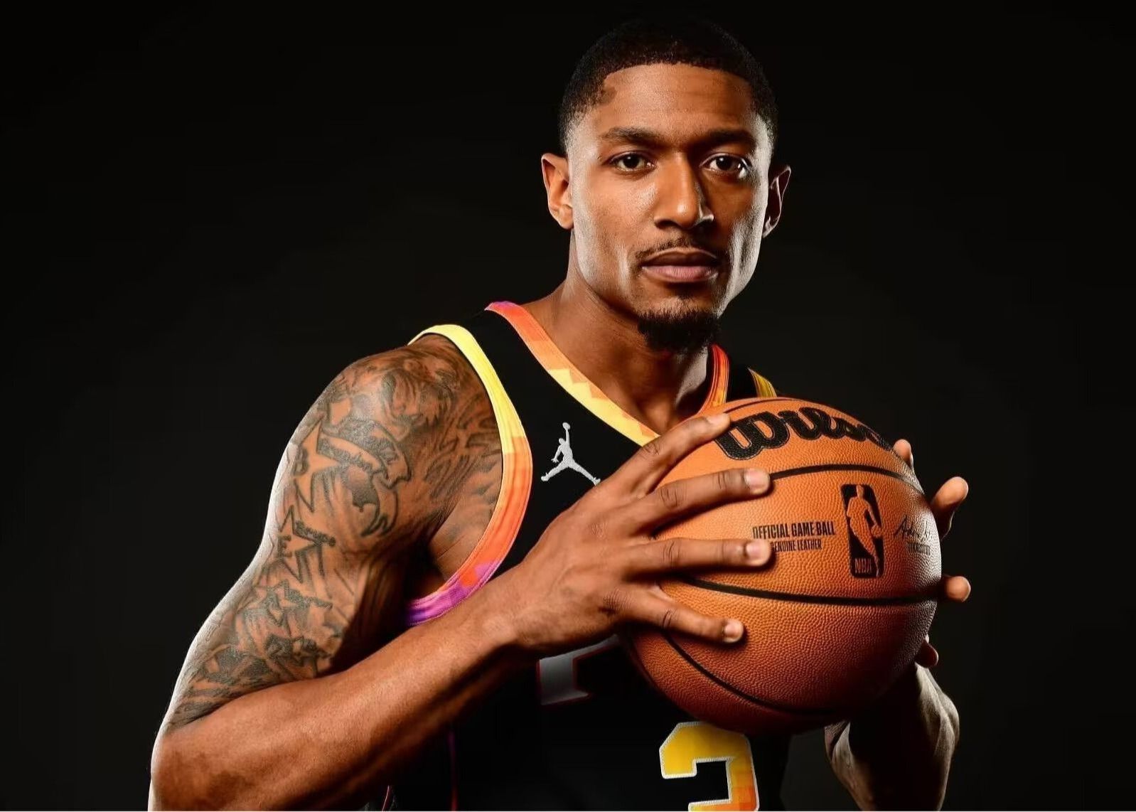 华体会官网APP-😂美记：面试太阳主帅的教练都被问如比尔还在名单上，该如何用他