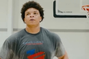 华体会官网APP-下赛季还回来吗？洛夫顿晒近期训练视频 还穿着上海队的短裤