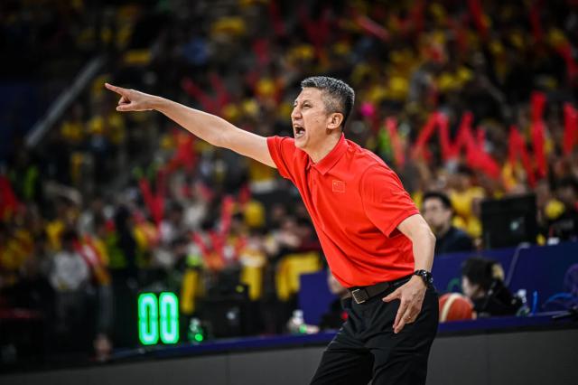 华体会官网APP-中国男篮归化有了新思路：放权俱乐部瞄准持球大核