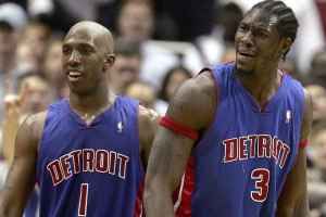 华体会官网入口-拜伦-斯科特：04年那支活塞看着天赋不如湖人 但化学反应更好