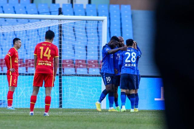 再演帽子戏法打出恐怖数据 三场13球沧州保级无忧